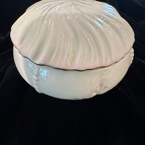 White and Pink Shell-Shaped Ceramic Box